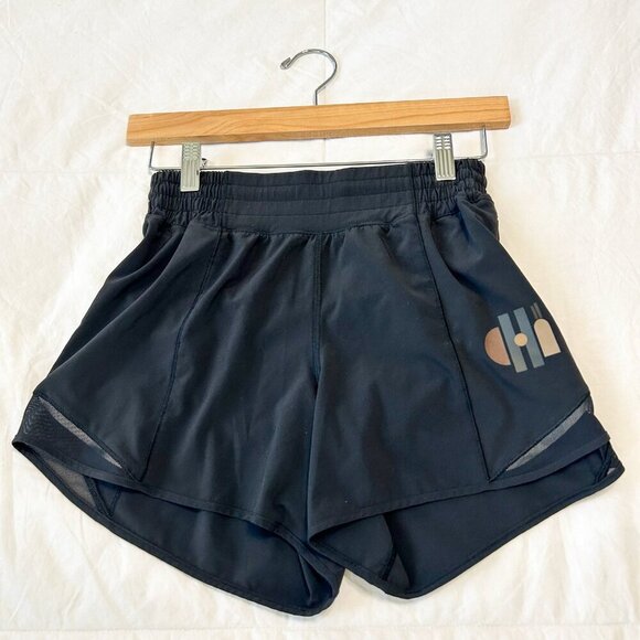 Lululemon Hotty Hot High-Rise 4” Lined Running Shorts Black Chicago Size 4 - Picture 4 of 6